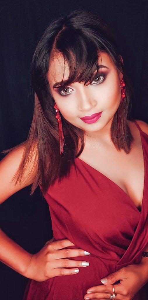 daprincysingh's tweet image. Aj bosonter fuler majhe khuji tmr saya Kon badhone badhle tme a kon jadu maya. Aj tmr pane noyon vore roibo sudhu aami ceye Tme amr prothom dekha ses bikaler meye