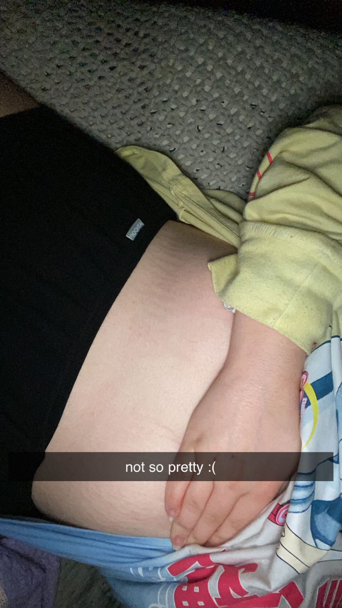 Bl4AD3's tweet photo. ahh?? this isn’t sh but i’m losing weight from my fast kinda happy but i cant wait for my collar bones and ribs to become apparent 
.
.
.
.
.
.
.
.
.
.
.
.
.
.
.
.
.

(i know i’m kinda fat :(( + sorry about the lines i just woke up not long ago + don’t mind my fingers! ) https://t.co/x0Yj21it2w