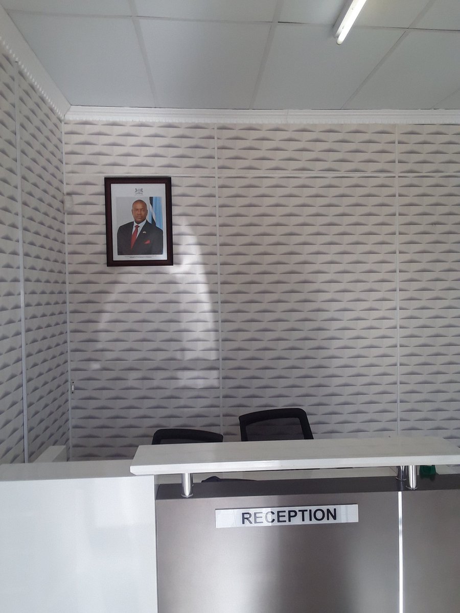 BWWallpapers's tweet photo. We transformed the walls at Rossignol Private Clinic in Moshupa...
#WallTransformations
#Walldecoration
#Wallpaperaesthetics
#Interiordecorating
Contact: /App 77707539 https://t.co/oh7CuXjWAH