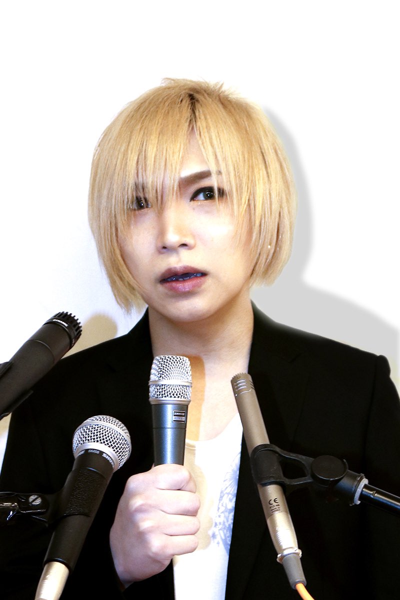 鬼龍院翔 ゴールデンボンバー いや 微妙な写真も面白いんだけどね 笑 このようなお写真しか保有なさっていなそうな各社様へ大変厚かましくも送らせて頂きました もしお手数でなければお使い頂けたらと 今後とも宜しくお願いします 鬼龍院翔 ゴールデンボンバー いや 微妙な写真も面白いんだけどね 笑 このようなお写真しか保有なさっていなそうな各社様へ大変厚かましくも送らせて頂きました もしお手数でなければお使い頂けたらと 今後とも宜しくお願いします