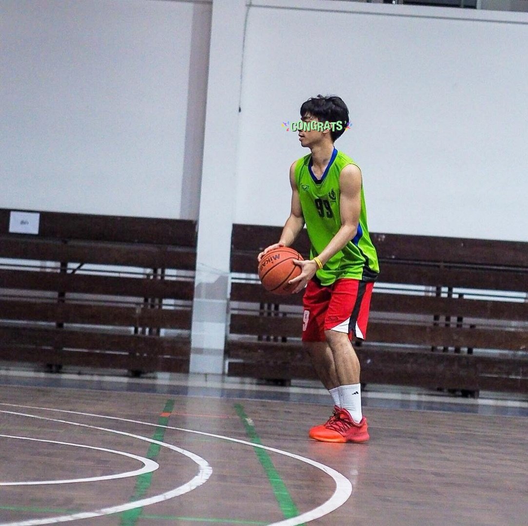 otsokoi's tweet photo. Nakakasawa na puro bola na lang itinitira ko sana maiba naman🏀😪💦
#Walangcollab #Training #basketballshort #BadTrip #green #Jersey #Ballislife #Jakoltrip #JakolBuddy #chupaan #forfun #seniorhigh https://t.co/G8exCcm9Bm