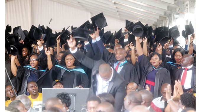 StarFMNews's tweet photo. Students from different universities have voiced their concern over the recent tuition fees hike by Govt, describing the decision as unfair and unjust. The fees are now pegged at an average of Z$25 000 for undergraduate students.

 https://t.co/KuLyZjj22F https://t.co/cpedemtKEO