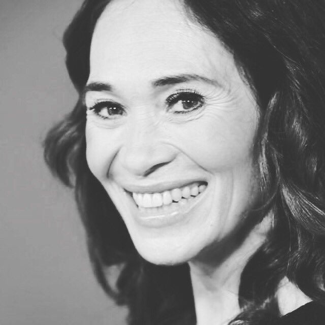 Wat een top mens en groot voorbeeld voor ons allen. Moe gestreden maar we zullen je niet vergeten. Ik heb je niet persoonlijk gekend maar je hebt een onuitwisbare indruk achter gelaten. Rust zacht stoere, lieve, sterke #bibianmentel