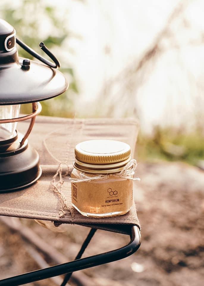 sedoungs's tweet image. Hemp balm
สรรพคุณมากกว่าทีคุณคิด!
ซึ่งเป็นสารที่แก้อาการอักเสบได้ดี และยังช่วยการผลัดเซลล์ผิวใหม่ ซึ่งจะช่วยบรรเทาการอักเสบ และการระคายเคืองบนผิวหนังได้ ส่วนประกอบหลักมาจากธรรมชาติ

290.-

#madeinthailand
 #hempbalm  #hempthai  #hempproduct  #hempthailand #กัญชารักษาโรค
#hemp