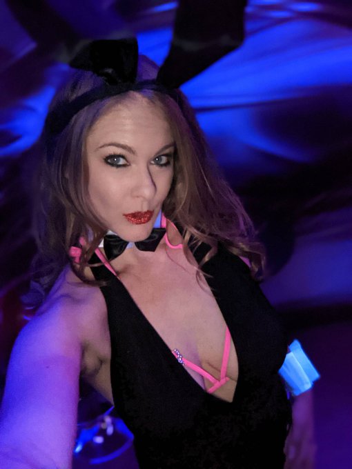 Late Night Naughtiness In Full Effect 💋Wifey💋 https://t.co/XMOQdTtAy5<a href="/tag/workout"class="tags"><span>#workout</span></a><a href="/tag/squat"class="tags"><span>#squat</span></a><a href="/tag/lasvegas"class="tags"><span>#lasvegas</span></a><a href="/tag/deep"class="tags"><span>#deep</span></a><a href="/tag/workouts"class="tags"><span>#workouts</span></a><a href="/tag/stretch"class="tags"><span>#stretch</span></a>