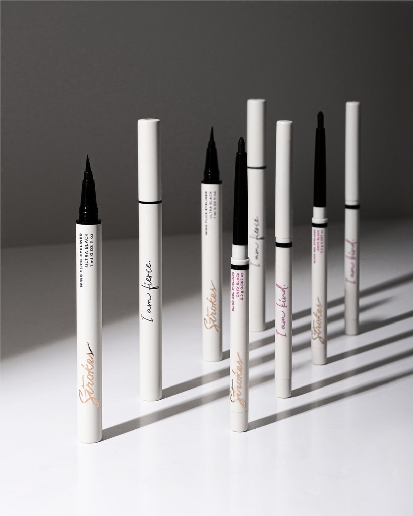 strokesbeautyph's tweet photo. Line up the lines ➖ Are you team Wing Flick or team Slick Gel? 🖤
#EyeDefineAnyDay #WingFlickEyeliner #SlickGelEyeliner #Eyeliner #BeautifulAnyDay #StrokesBeautyLab #StrokesGlobal https://t.co/DOYecZ8qGk
