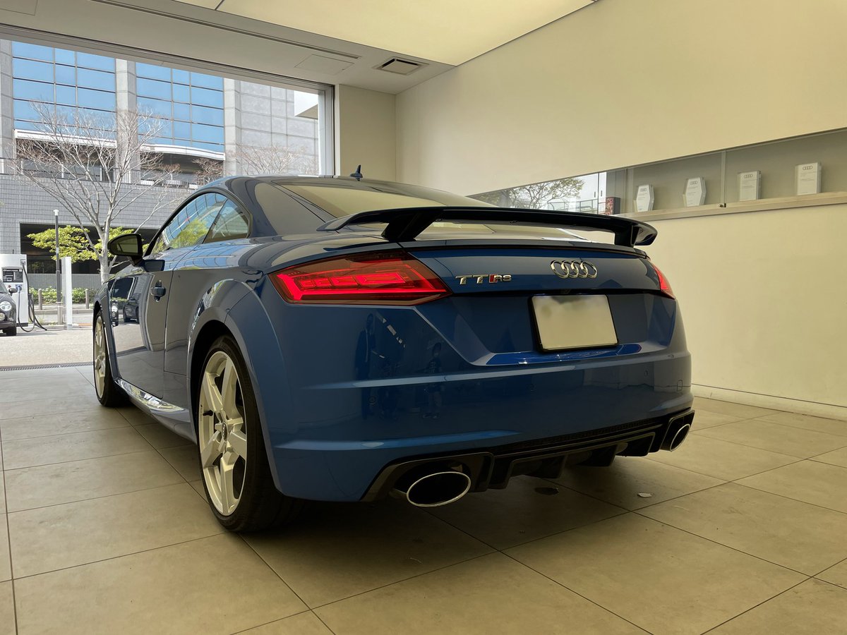omame0135's tweet photo. 2021年3月30日
Audi TTRS納車されました🎉
直列5気筒エンジンのパワーと音はミニR8って感じで最高です😆
脚とホイール変えたーい！！！ https://t.co/lvRIfuckv2
