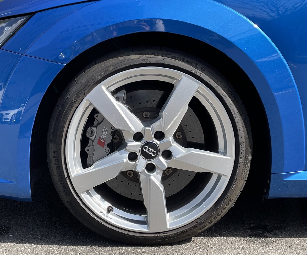 omame0135's tweet photo. 2021年3月30日
Audi TTRS納車されました🎉
直列5気筒エンジンのパワーと音はミニR8って感じで最高です😆
脚とホイール変えたーい！！！ https://t.co/lvRIfuckv2