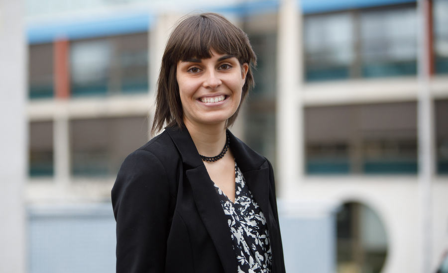 El consumo de bebidas azucaradas se asocia significativamente con la acumulación de grasa en el hígado, según una tesis leída en la UPNA
Lide Arenaza ha investigado cómo influyen los hábitos dietéticos y estilos de vida en la salud de niños y niñas bit.ly/2QPhROm