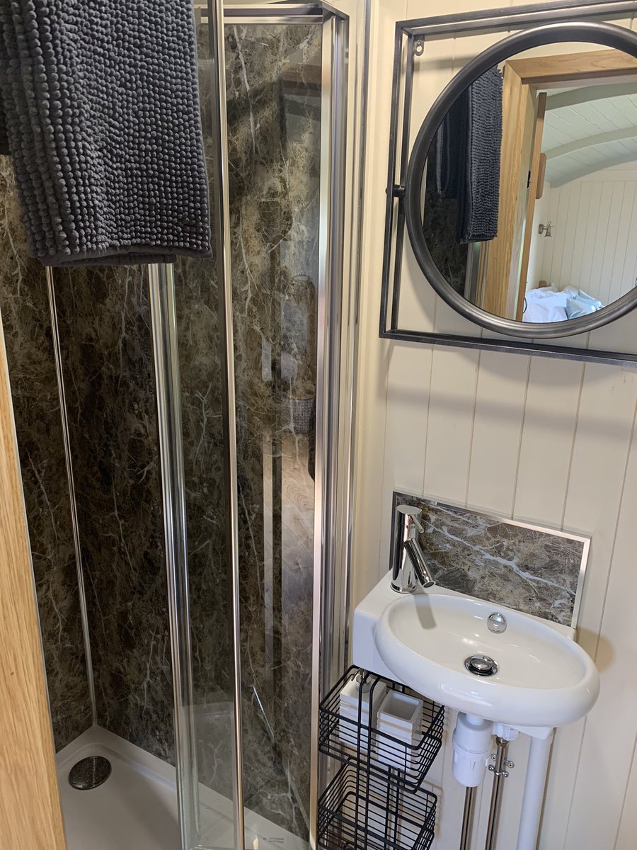 N_ShepherdsHuts's tweet photo. We have a fully functioning en-suite with mains water. 
This really does add the glam to glamping ! 

Book yourself that staycation we all deserve. 

https://t.co/k9lPyRxS0W

#ukholidays #ukstaycation2021 #staycation2021 #travelblogger #traveladdict #glampinguk #glampingbusiness https://t.co/WvmGsSV85m