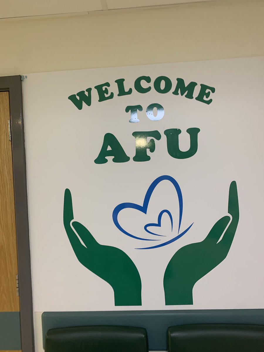 Michellepennin's tweet image. Spring essentials @StockportNHS @d4_shh doing what we do best, supporting our older persons of Stockport with a safe and timely discharge is the best form of falls of prevention 🌟