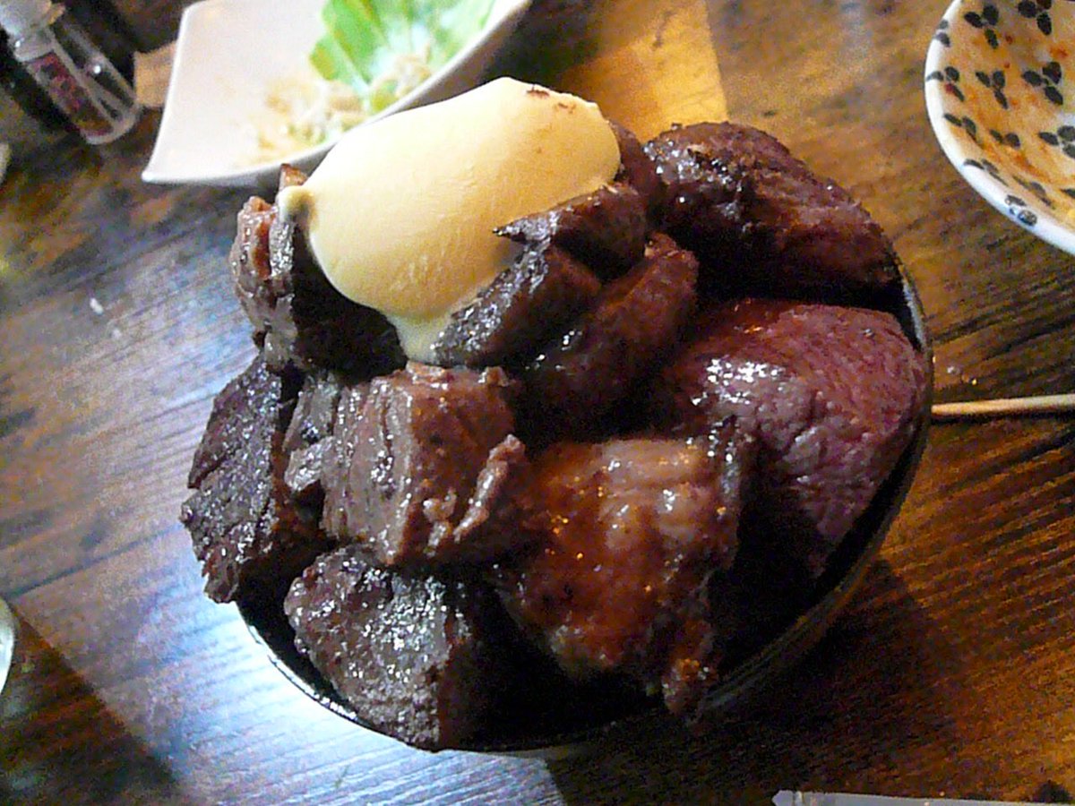 Samurai_656's tweet photo. 美味しい肉ぶっかけご飯が食いとおて、食いとおて❣️

#ピッサリ 
#というね 
#齧り付きたい肉 
#齧り付きたいご飯 
#ぶっかけご飯 
#飯テロ 
#たかところ
#GoToMeat 
#水道橋 
#水道橋グルメ https://t.co/SStJ6HGxN5