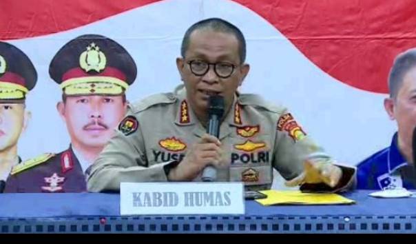 KompasTV's tweet image. Polisi Sebut Lebih Dari 100 Bom Disiapkan Terduga Teroris di Condet dlvr.it/RwfP5r