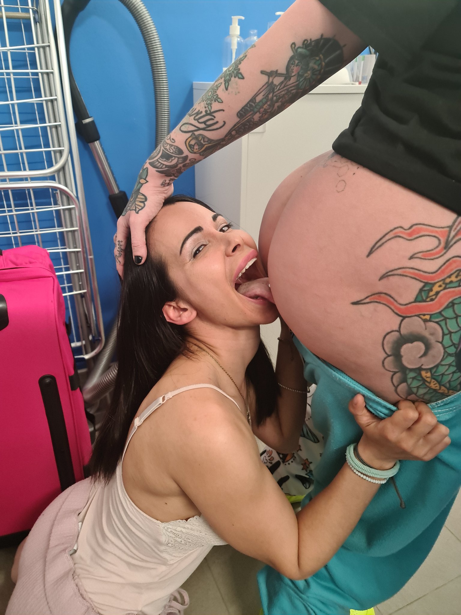 TW Pornstars - AlexxaVice*MattressActress**FewF*cksGiven*. Twitter. Excuse  me while I handle my massive girl crush on @jessyjeyinterna. 9:50 AM - 30  Mar 2021