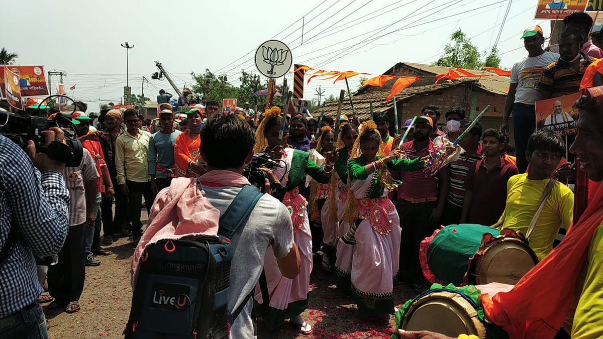 BJP4Bengal's tweet photo. নন্দীগ্রামে কেন্দ্রীয় স্বরাষ্ট্রমন্ত্রী শ্রী @AmitShah জীর জনসভা জনসমুদ্রে পরিণত। #BanglayEbarAsolPoriborton https://t.co/zA1oMKnk4l