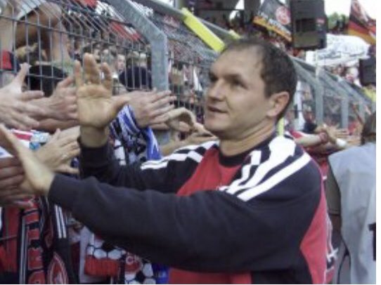 glubb_blog_de's tweet photo. Sasa #Ciric: Ich habe wohl eine gute Nase für Talente!
Der Ex-Glubberer wäre an einer Zusammenarbeit mit dem #FCN interessiert! Da sollte man doch zugreifen!?
https://t.co/qfUKjDjKX0 https://t.co/DwNpAkISHf