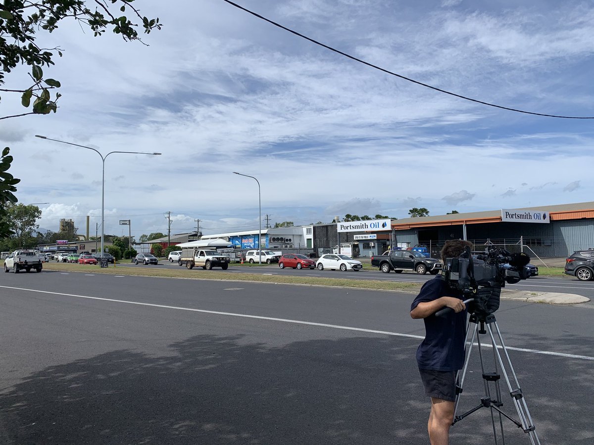 WINNews_CNS's tweet photo. Long queues at #Portsmith COVID testing clinic this morning, but FNQ operators are hopeful the lockdown will end in time for the long-weekend, with a visitor boost sorely needed. We’ll have all the details at 6pm. Ch 8 &amp; 80(HD) | #WINNews6pm
#SaveOurVoices @saveourvoices https://t.co/gKh0QxIcAk