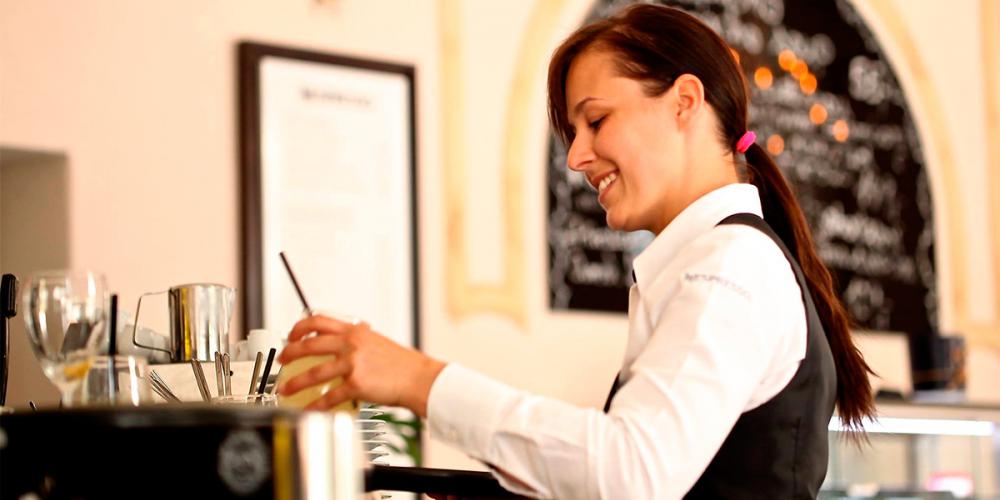 Curso servicios de Bar y Cafetería  CON CERTIFICADO DE PROFESIONALIDAD te convertirá en un profesional cualificado y muy buscado.  
#Gratuito ! Sólo tienes que rellenar el formulario de preinscripción o dejarnos tus datos en un mensaje privado.
👉bit.ly/39rUmRU