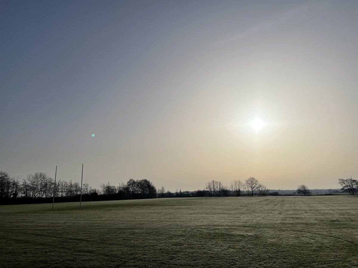It’s a beautiful morning in the Kingdom of Burtonwood. 

After a pretty pants 16 months the Bridge are looking forward to returning to training tonight. 

6.30pm Fir Tree Lane, Burtonwood. See you there 🙌🏻 #TheOGs #OneClubOneVision <a href="/TheRFL/">Rugby Football League</a> #CommunityClub