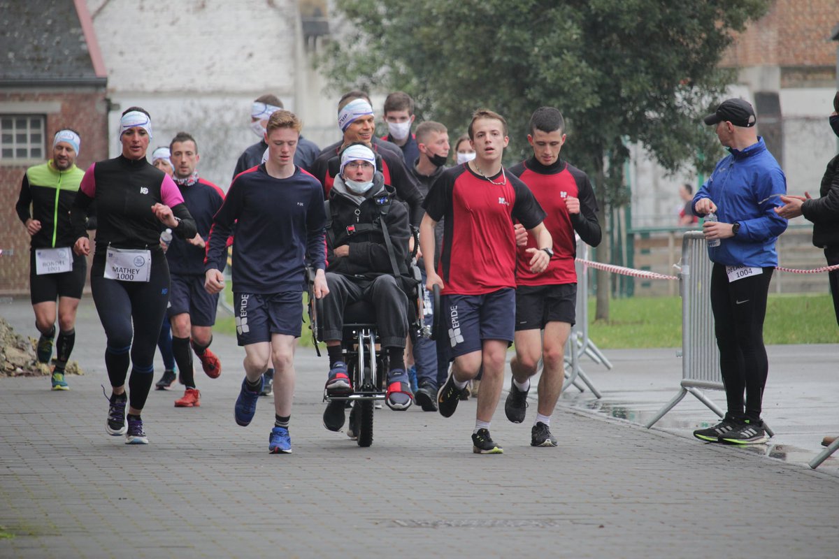 EPIDE_Officiel's tweet photo. [À Vos Baskets Pour Sep'UP] 🏃‍♀️🏃

Bel esprit de #solidarité, d'émulation collective et de dépassement de soi, au centre #EPIDE de Cambrai avec cette journée au profit de l'association https://t.co/IGvL5vA4FE : 2021km parcourus, 1000€ récoltés ! 👏👏👏 https://t.co/raLh3vKq0c