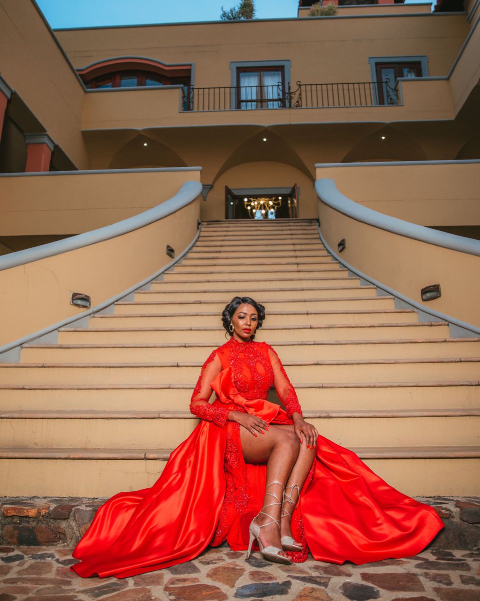 Mypule_'s tweet photo. Thank you @wadinepe. May God continue to bless your talent. I’m grateful for these streets coz in you I have a little brother that makes every milestone memorable. #40thDinner https://t.co/YZHzDbDmAf