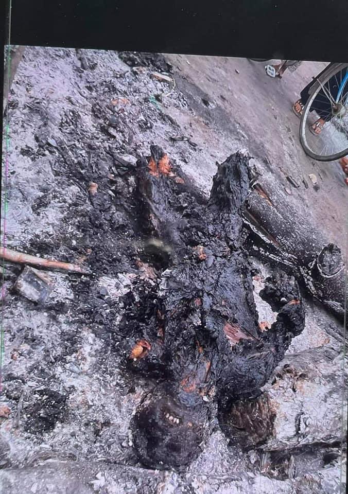Taryar_Kim's tweet photo. TW||Burn body
#WhatsHappeningInMyanmar
#HearTheVoiceOfMyanmar 
#SaveMyanmar https://t.co/vPa6LvVYM7