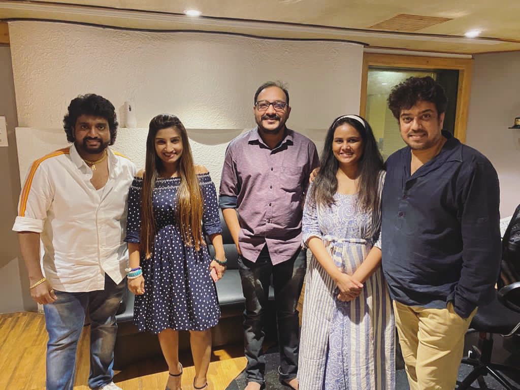 New song is on the way guys 🙌🏻
Movie - Manmauji

<a href="/adarsh_shinde/">Adarsh Shinde | आदर्श शिंदे</a> <a href="/PankajjPadghan/">Pankajj Padghan</a> @AvdhootWadkar