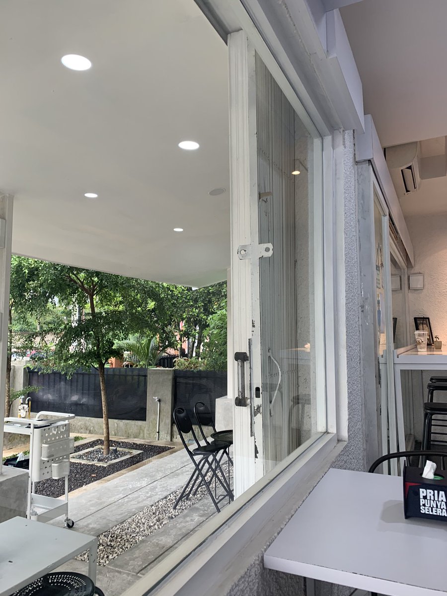 duooribu's tweet photo. tempat ternyaman. Will be my fav place to find peace🥲👋🏻 https://t.co/VThPcnhyWV