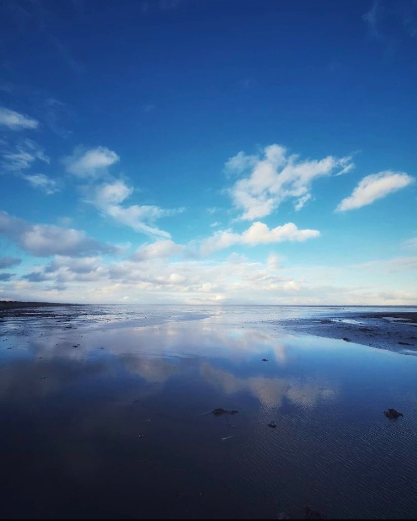 coastmag's tweet photo. #VirtualTravelTuesday has transported us to Theddlethorpe Dunes, Lincolnshire
~
Thanks so much @spendiffy for sharing this stunning scene with us
~
#traveltuesday #lincolnshire #sanddunes #theddlethorpe #theddlethorpebeach #beach #reflection #springwalks #ukcoast https://t.co/S888q5MZe6