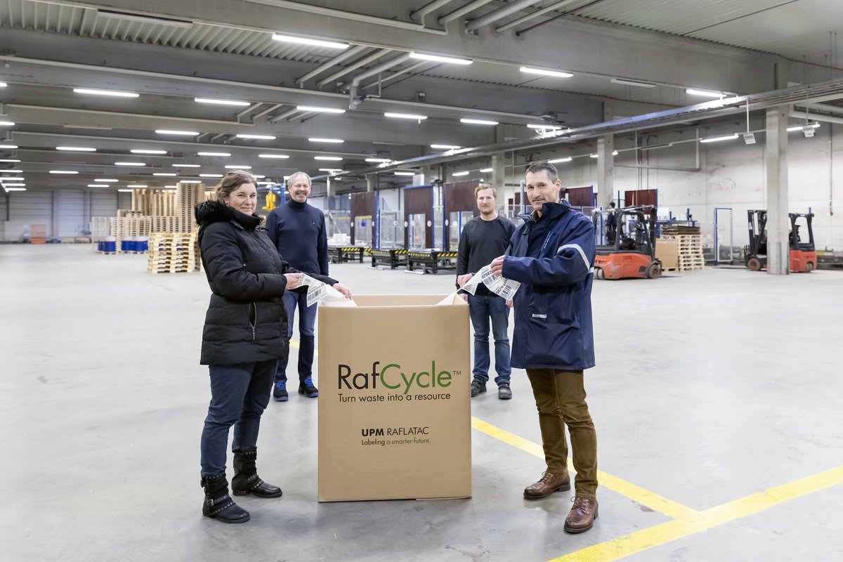 wackerchemie's tweet photo. Leading label manufacturers are cooperating in a recycling initiative for release paper. And WACKER is on board. WACKER manufactures silicone release agents that are used to coat release paper under the brand name DEHESIVE®. https://t.co/3STBdpBwuV
#ReleasePaper https://t.co/mDCUiRyWC3