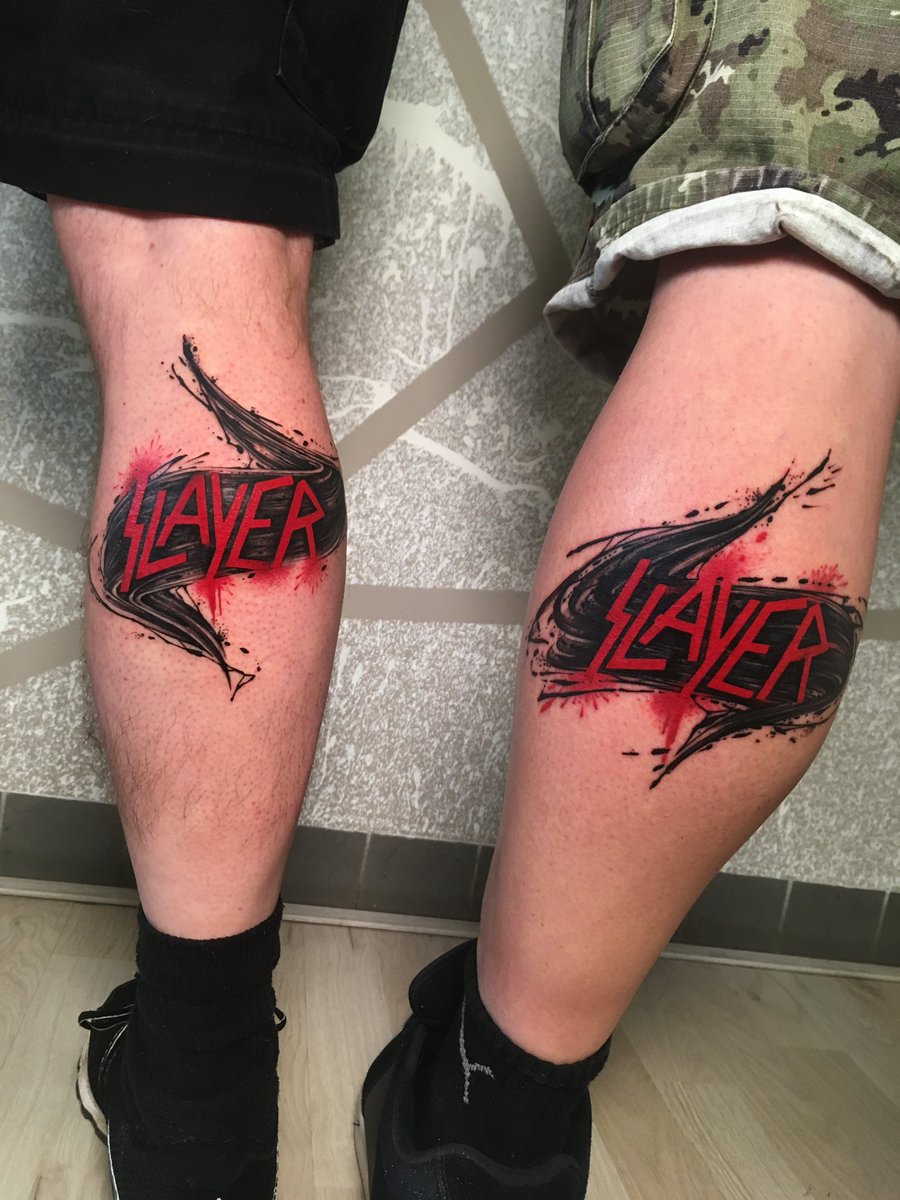 rickerrock's tweet photo. Hee @KINKpuntnl! Na 30+ jaar vriendschap vorige week deze op de kuiten gezet om dat te vieren. Één keer raden wat we willen horen bij de #heavy100 op Tweede Paasdag? https://t.co/sDUSSyXwEr