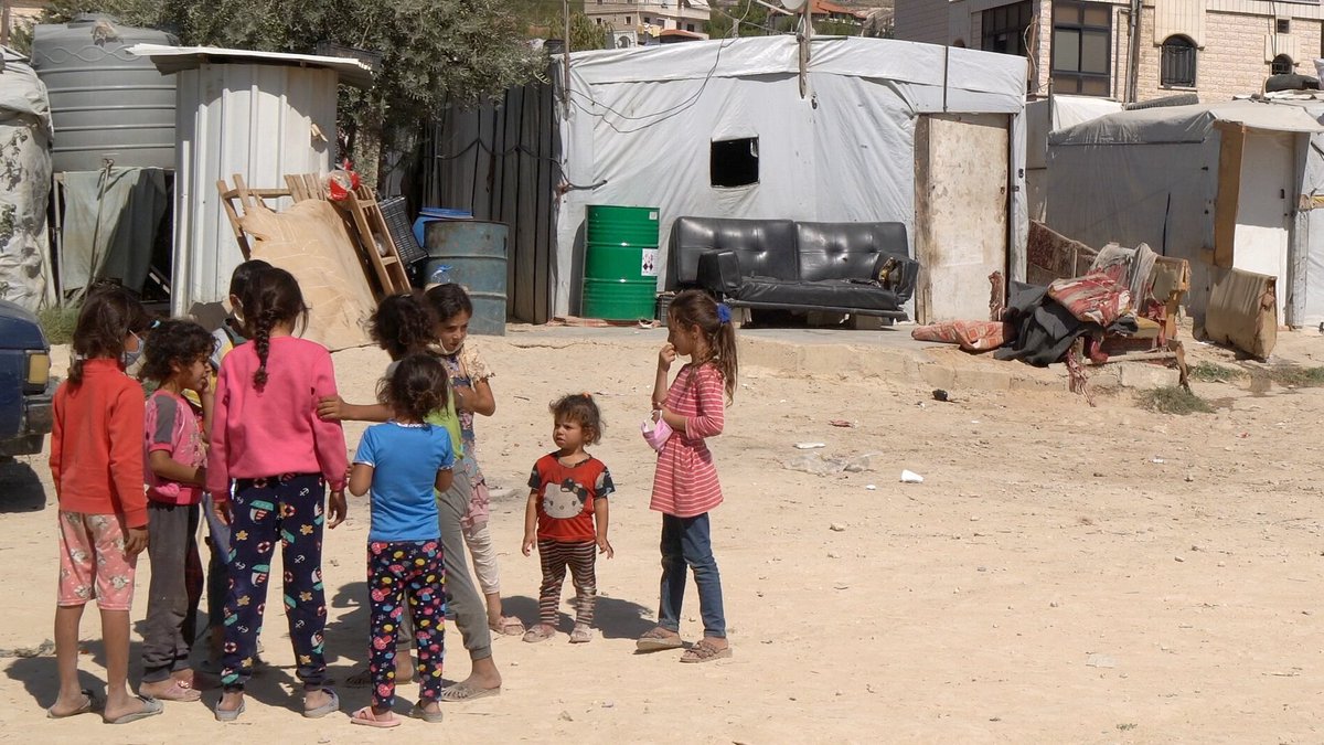 WarChild_NL's tweet photo. The #SyriaConf2021 marks a major opportunity for world leaders to show their commitment to Syria’s children, who are in desperate need of protection, psychosocial support and education. We urge donors to push for unhindered humanitarian access and to renew the generous support. https://t.co/lqsqPf7kSm