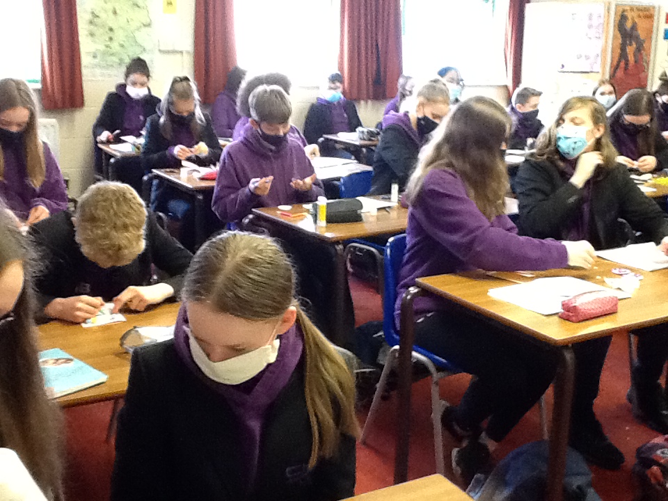 CHSLanguages's tweet photo. Our Year 8 French classes had fun making Easter cards for their french penpals. Joyeuses Paques! https://t.co/Togb0INb5C
