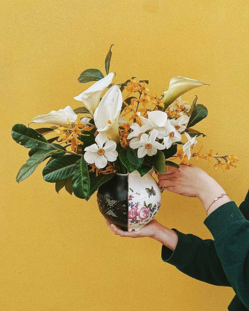 Spring is here 🌼 New Hybrid Vase Lfe now available ✨ #seletti #ctrlzak #hybridlovers instagr.am/p/CNCLdxJHjNC/