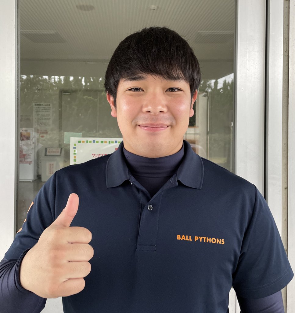 Pythons_Ball's tweet photo. 【部員紹介】Vol.8
①井上真行
②工学部 機械工学科 新4年
③RB/LB
④岡山県
⑤ツーリング🏍
⑥仲間と共に全国���目指そう!
#春から山口東京理科大学
#春から理科大
#春からSOCU
#アメリカンフットボール部
#アメフト
#Ball_Pythons https://t.co/bcR4uK6l8y