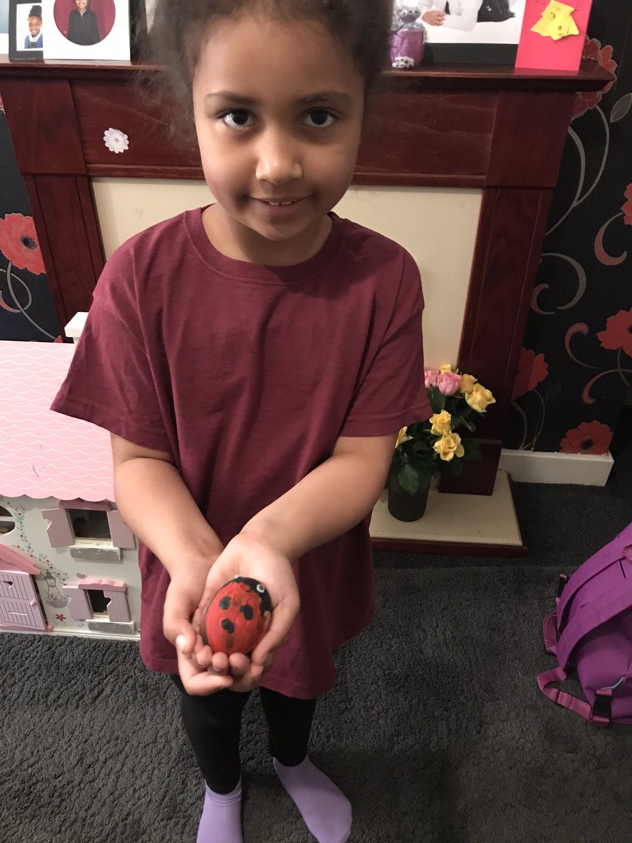 charleenfatima1's tweet photo. Chicks arenβt the only things hatching this Easter in astalas zoo! @mrstravishb @HartleyBrookPri #HBEaster https://t.co/tnBMF75Bsv