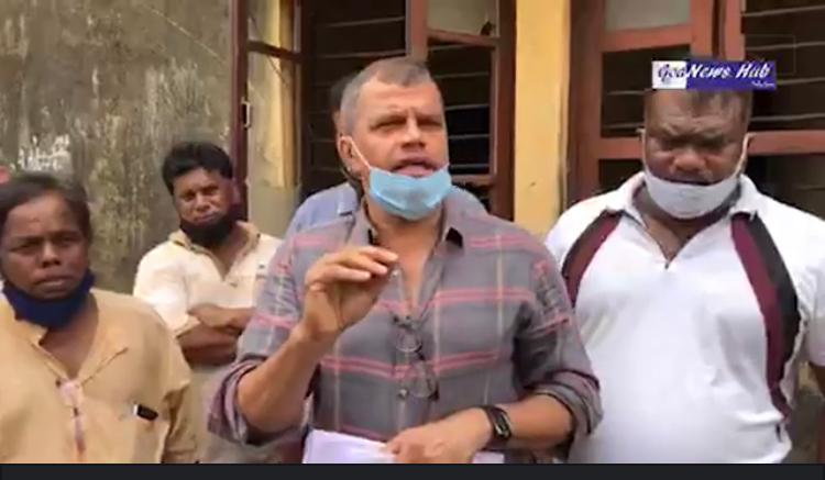 goanewshub's tweet photo. Margao Wholesale Fish Market Association files complaint with Fatorda police against Milagres Fernandes, the contractor for illegally collecting money from the vendors &amp; creating panic in the name of formalin in the fish. #news https://t.co/VYRziW166f