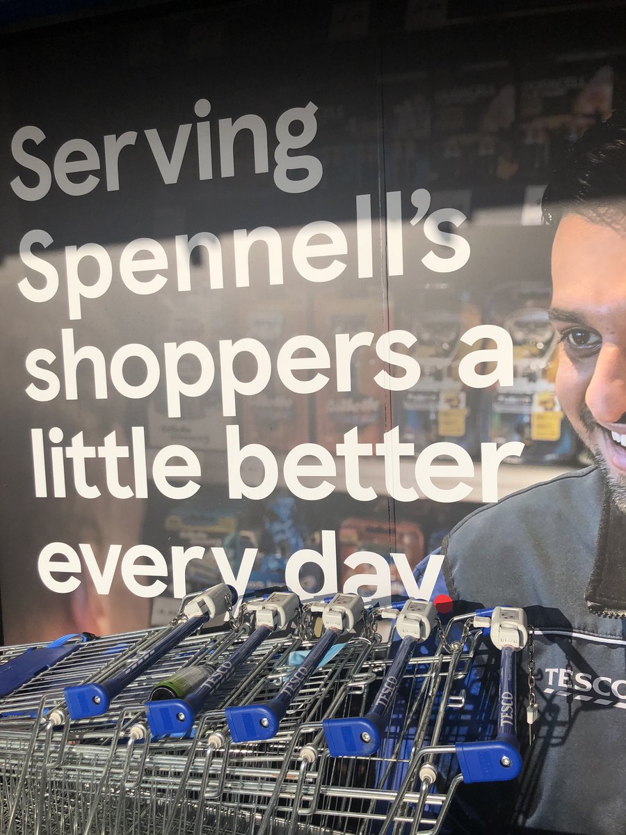 Lady_Gabbs's tweet photo. Man this makes me mad #ApostrophePolice https://t.co/XmsSHoDf45