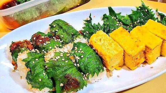 としりん 絶対に一度は作って試して欲しい 大葉のやみつきおかか醤油漬け 作り置き常備菜 簡単節約レシピ ご飯のお供やおつまみ お弁当に T Co Vribdsfze8 大葉 作り置き 流行りの食べ物 話題のレシピ 大量消費 大葉レシピ ご飯