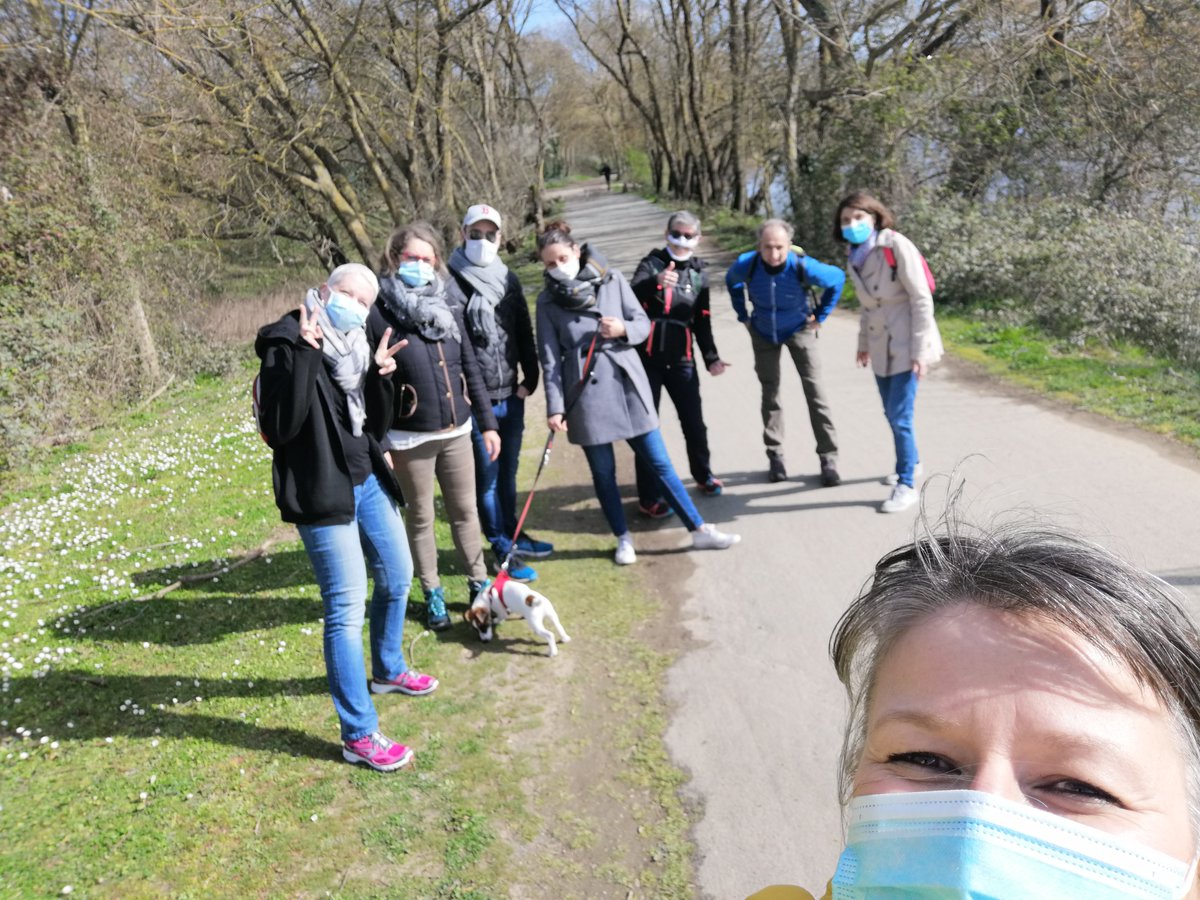 VisuelLSF_PDL's tweet photo. Avec de plus en plus de participants, cette Marche Signes a été une belle réussite! Félicitations 👐 https://t.co/mQfYG7i6Eq