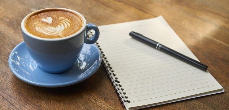 kantoorkompas's tweet photo. Veel medewerkers beginnen de dag vaak met een bakje koffie ☕️ Dankzij een kopje koffie worden we creatief en starten we op. Kortom: koffie is belangrijk. Maar hoe zorg je voor een lekker bakje? Lees hier verder 👉https://t.co/sH0Oi8exnX
#koffie#tips https://t.co/3Z1KmggmdV