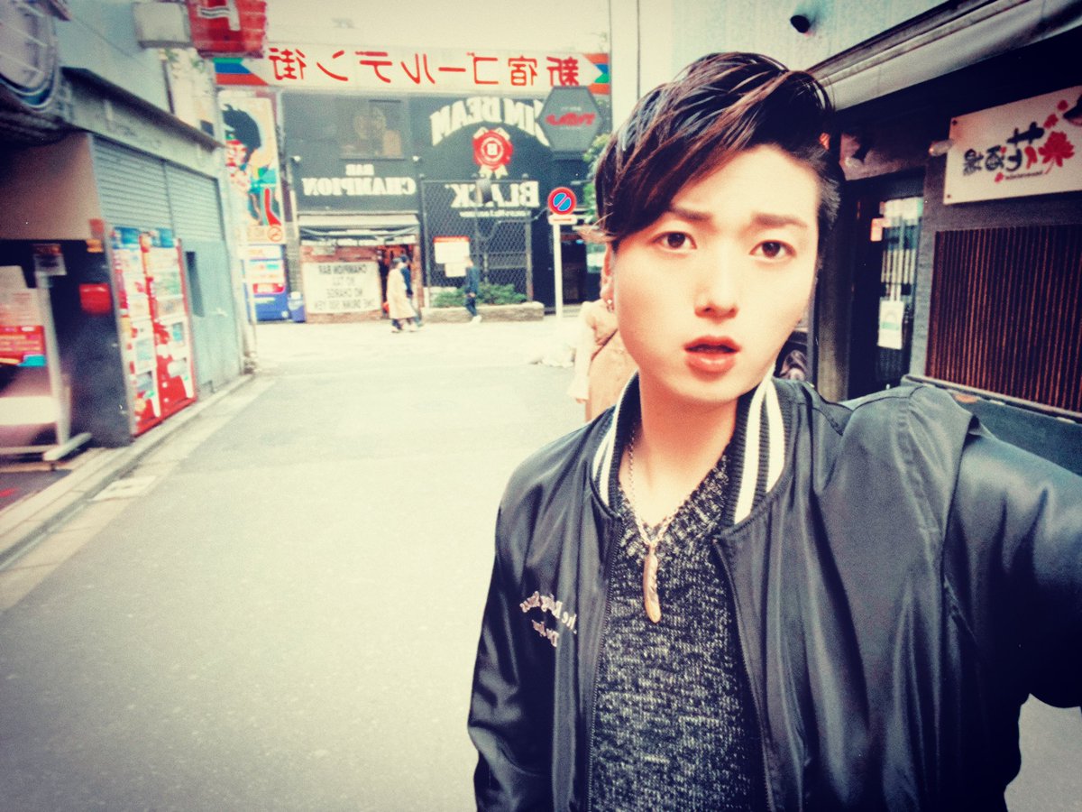 仙道 彰 新宿ゴールデン街のレトロな感じが好き 仙道彰 Sensetokyo Sense ホスト ホストクラブ ネオホス ホス狂 ホスト狂い 初回指名 担当 東京 新宿 歌舞伎町 歌舞伎町ホスト イケメン かっこいい キャバ嬢 シャンパン お酒 仙道 彰 新宿ゴールデン街のレトロな感じが好き 仙道彰 Sensetokyo Sense ホスト ホストクラブ ネオホス ホス狂 ホスト狂い 初回指名 担当 東京 新宿 歌舞伎町 歌舞伎町ホスト イケメン かっこいい キャバ嬢 シャンパン お酒