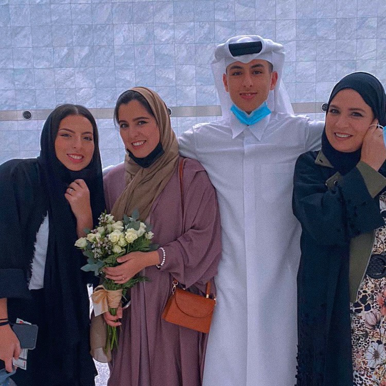 aishaofcl's tweet photo. Love my siblings to bits 🥺💗 Happy #NationalSiblingsDay! https://t.co/TFEQaMfHMV