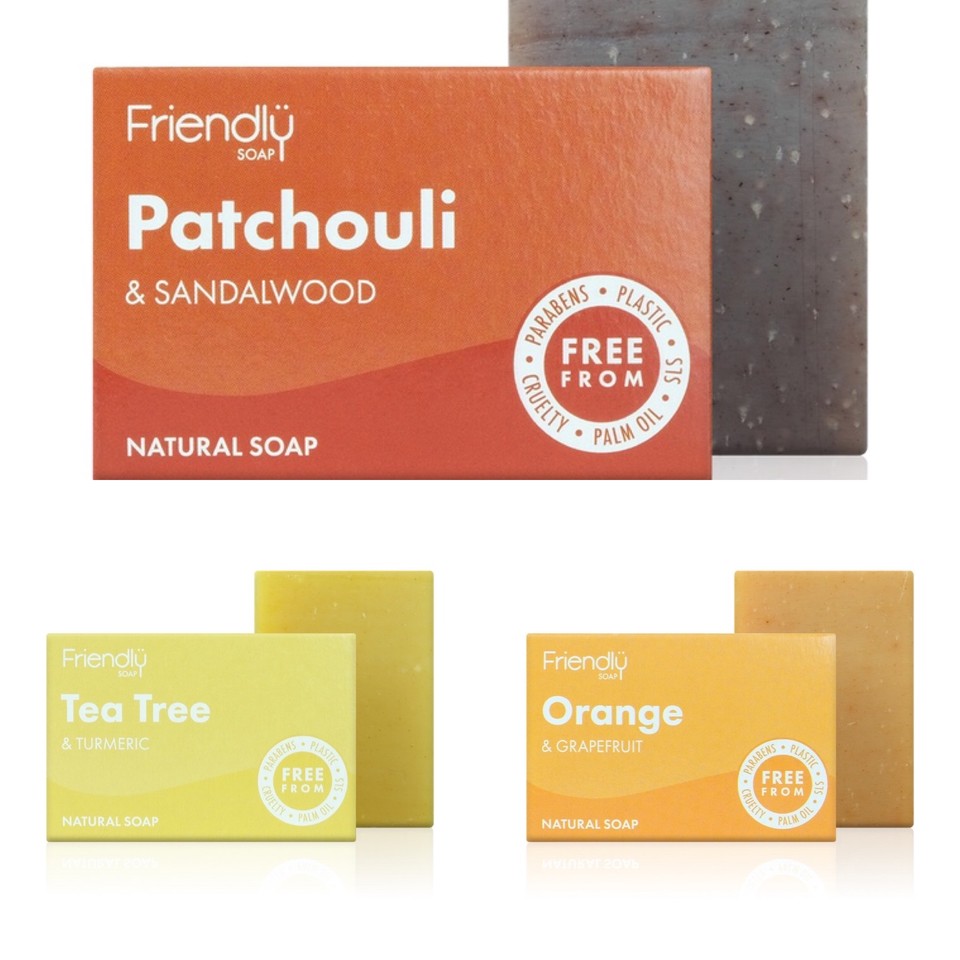 youlovegifts's tweet photo. Free from parabens,SLS & palm oil โค๏ธ๐ #crueltyfree #plasticfree soaps available at https://t.co/s5DkuzmUpW โค๏ธ๐ #zerowaste #chippenham #smallbiz #shopsmall #ecoliving #vegan #wiltshour @OneChippenham #vipfamily #friendlysoap https://t.co/JGKzvO76Jz