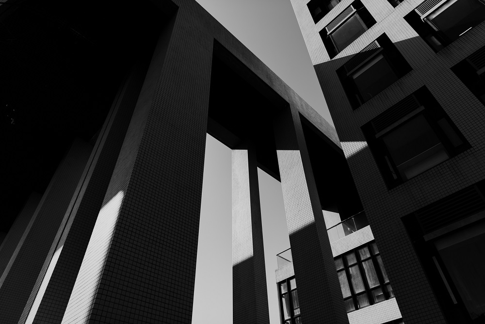 ZJU_China's tweet photo. There is no #shadow without #light.
.
Photo: YAN Junhao
#zhejianguniversity #zju #ZJUcampus #campusbuilding #architecturephoto #architecturelovers https://t.co/yNv7EaYwPo