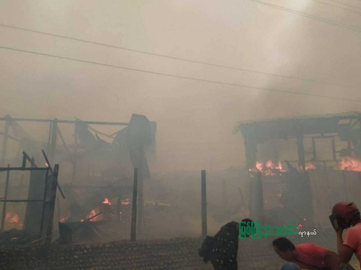 MilkTeaMM_MTAM's tweet photo. Terrorists set fire on the civilians houses after brutally cracking down the strike in #MyitKyina - RamPu ward. The house they set fire is completely burned. Civilians are trying to extinguish. #WhatsHappeningInMyanmar #Mar30Coup #OpCCP https://t.co/dJDs7hqotO