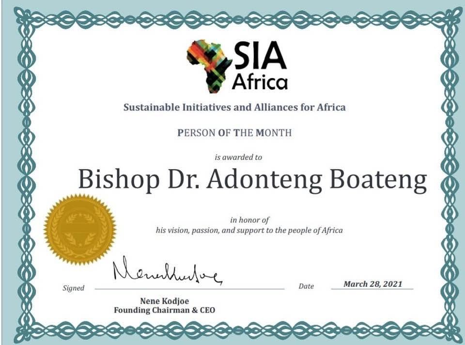 drEzanetor's tweet photo. Among the many awards I have received in America, this is first from an African organization, and am proud.

#DWIM 🦅 https://t.co/TUwJXRXJt7