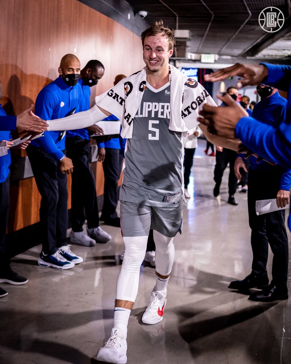 LAClippers's tweet photo. Have a night, No. 5. https://t.co/gwSIEoOgI9