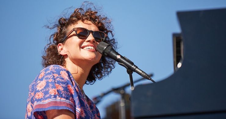 A very Happy Birthday today to Norah Jones 