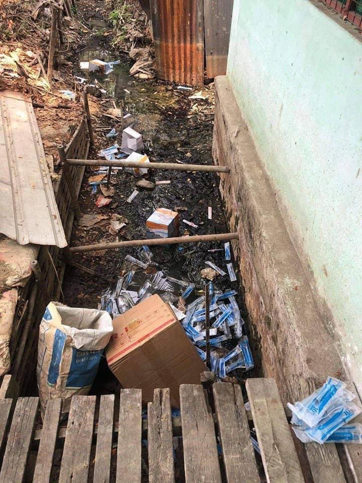 maytoekhine's tweet photo. #SouthDagon, Yangon
Pyinnyar Alinn Library which was used to provide medical treatment to the injured was raided by terrorists.  They destroyed med supplies and dumped them in sewers. Totally abhorrent. 
#WhatsHappeningInMyanmar #Mar30Coup https://t.co/IHKA9Qz832